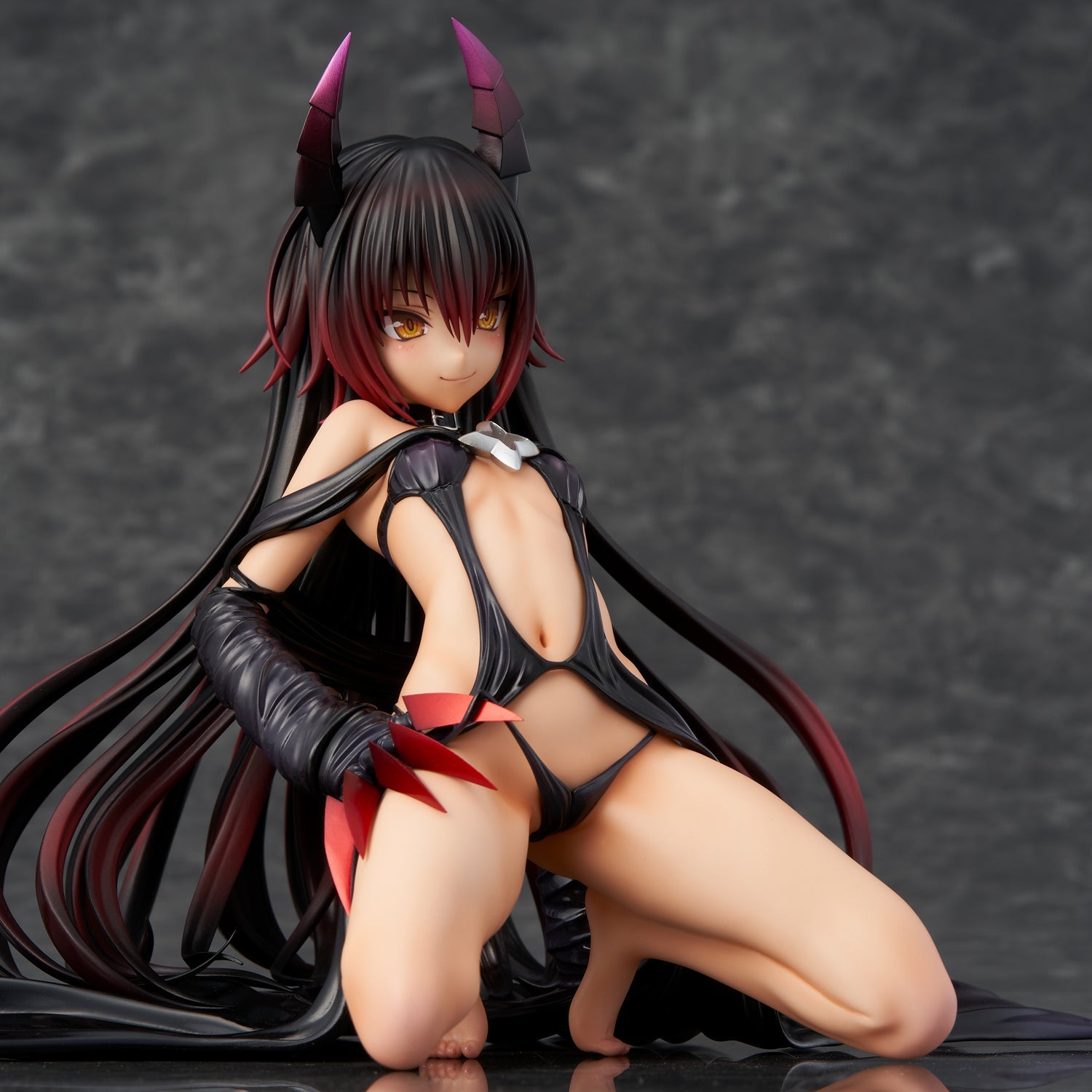To Love Ru: Darkness Nemesis (Darkness Ver.) Renewed Package Edition 1/6 Scale Figure