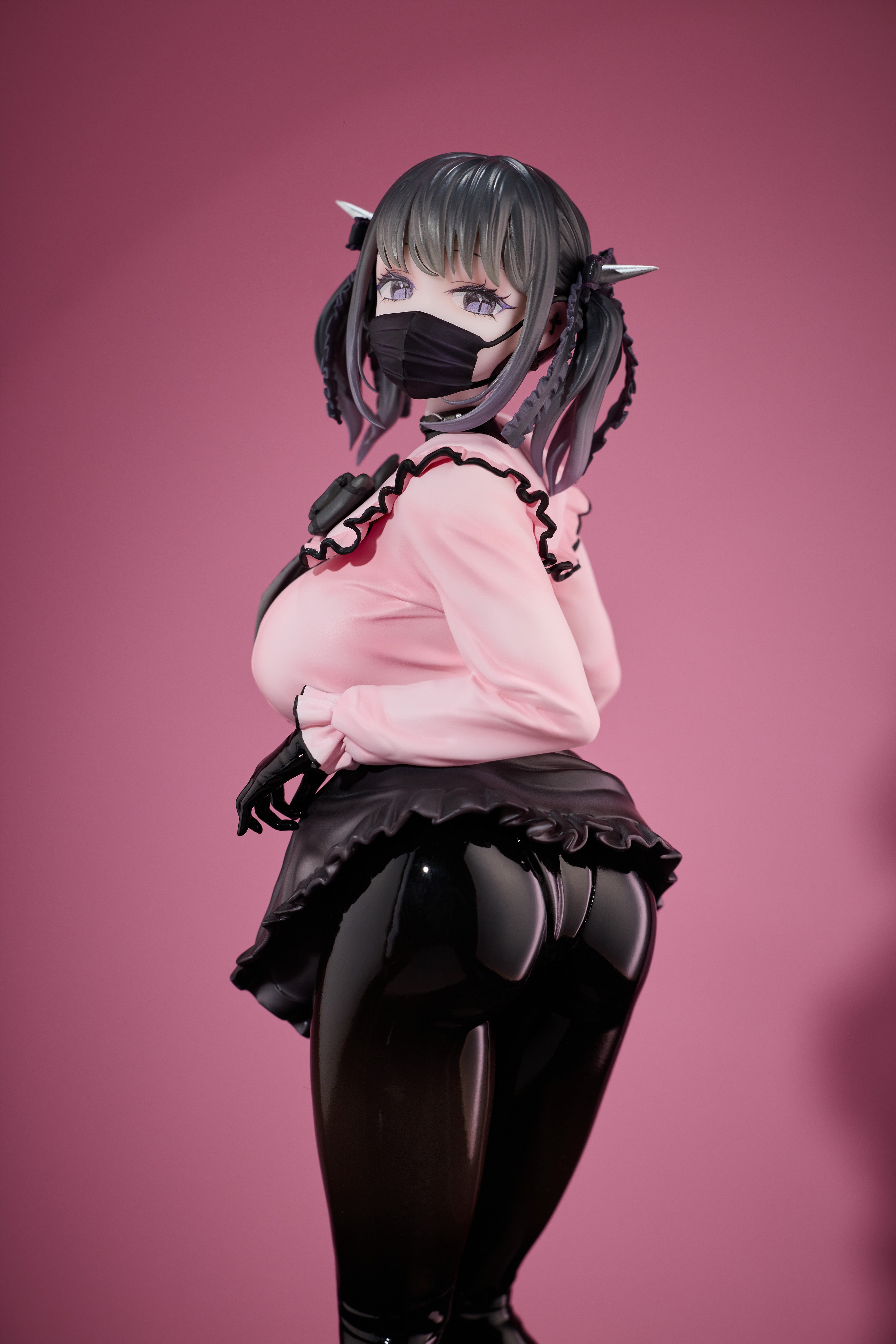 Miu Kurokawa Illustrated by YD 1/6 Scale Figure