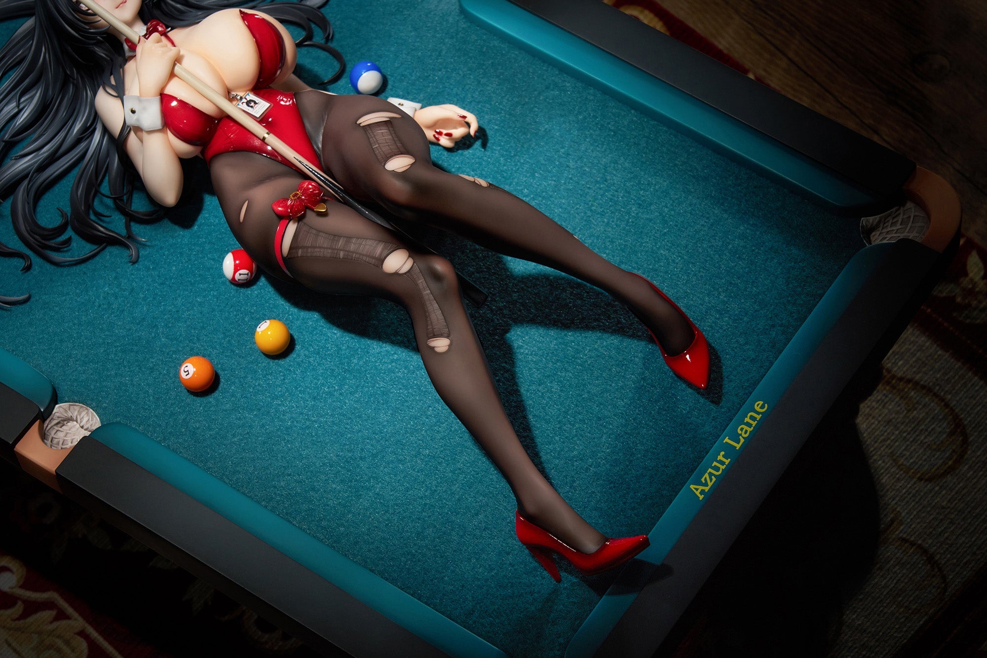 Azur Lane Taihou Fun on the Baize Ver. 1/7 Scale Figure
