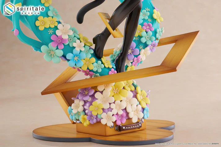Hatsune Miku x Naoki Saito My Figure Making! -The Painter ver.- 1/7 Scale Figure