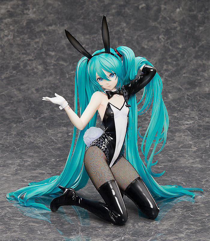 Hatsune Miku: Bunny Ver. / Art by SanMuYYB 1/4 Scale Figure (Re-Run)