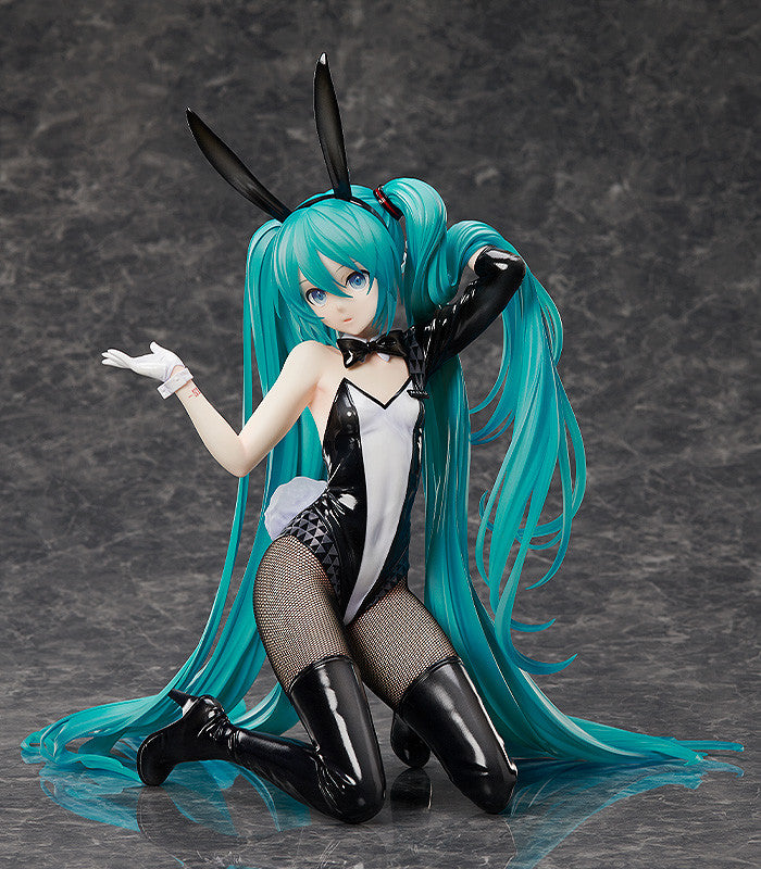 Hatsune Miku: Bunny Ver. / Art by SanMuYYB 1/4 Scale Figure (Re-Run)