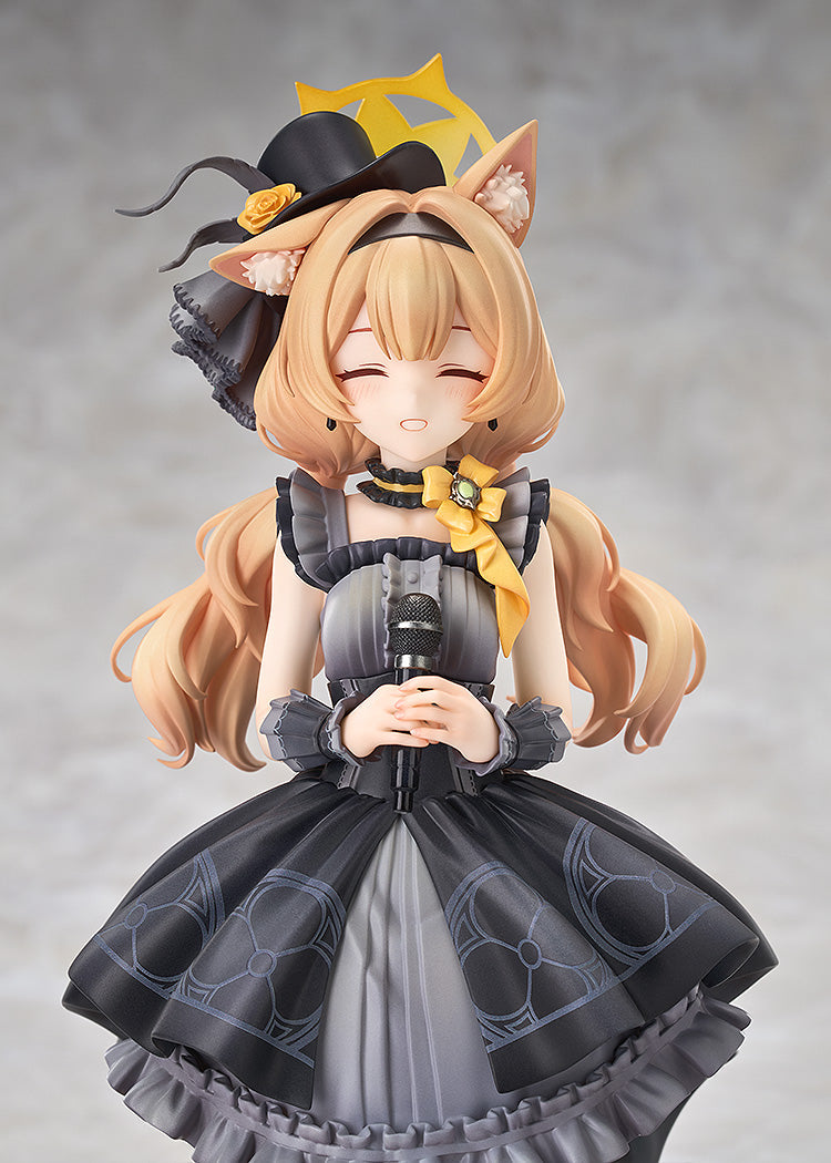 Mari (Idol): Memorial Lobby Ver. 1/7 Scale Figure