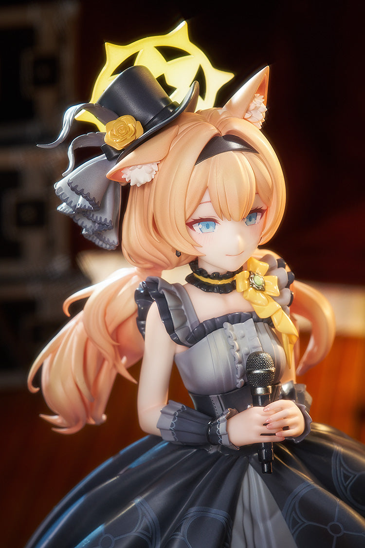 Mari (Idol): Memorial Lobby Ver. 1/7 Scale Figure