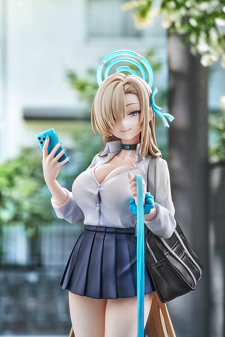 Asuna (School): Memorial Lobby Ver. 1/7 Scale Figure