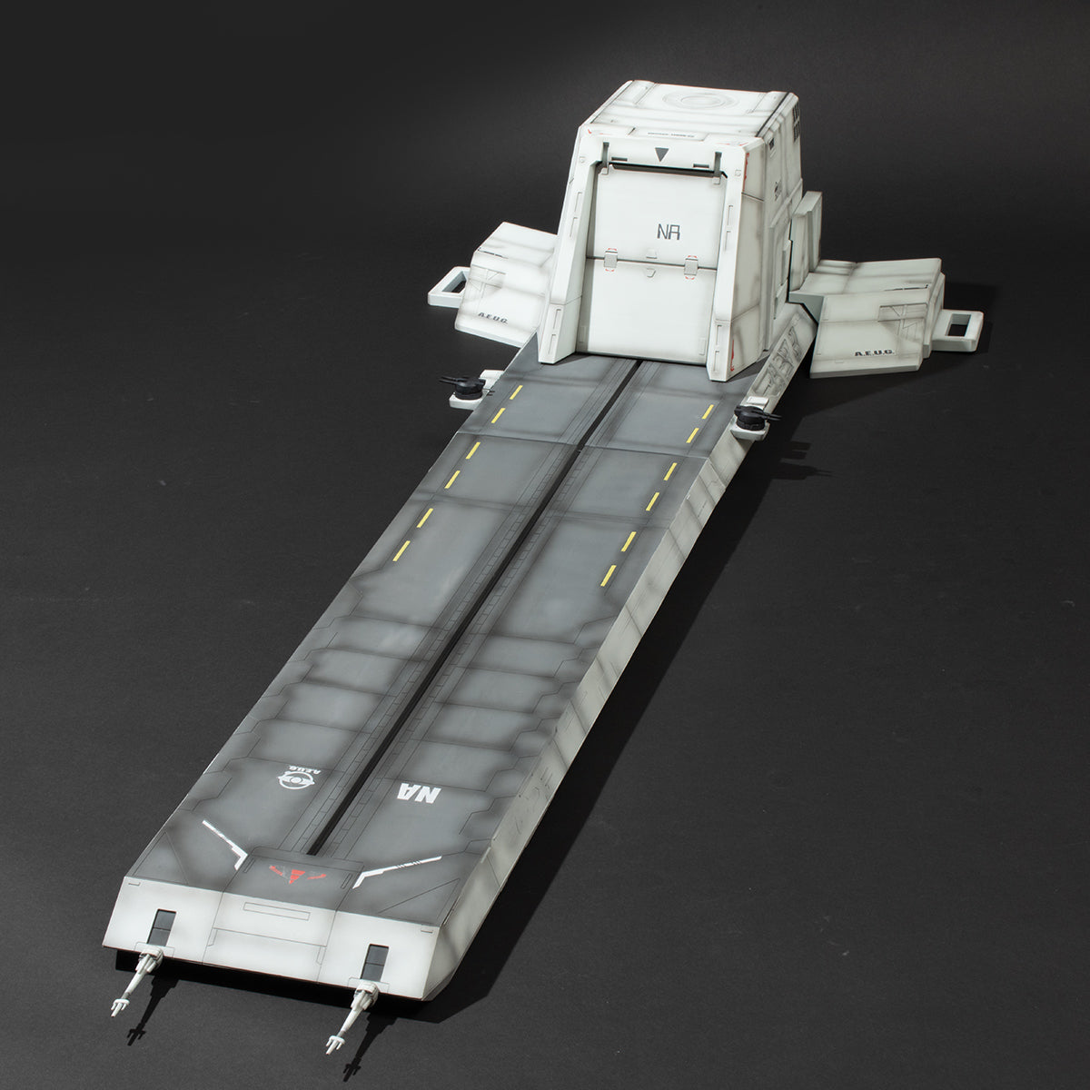 Realistic Model Nahel Argama Catapult Deck (1/144)