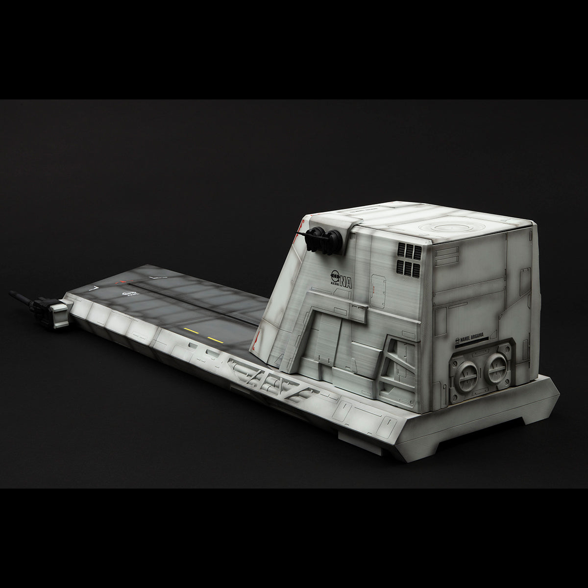 Realistic Model Nahel Argama Catapult Deck (1/144)