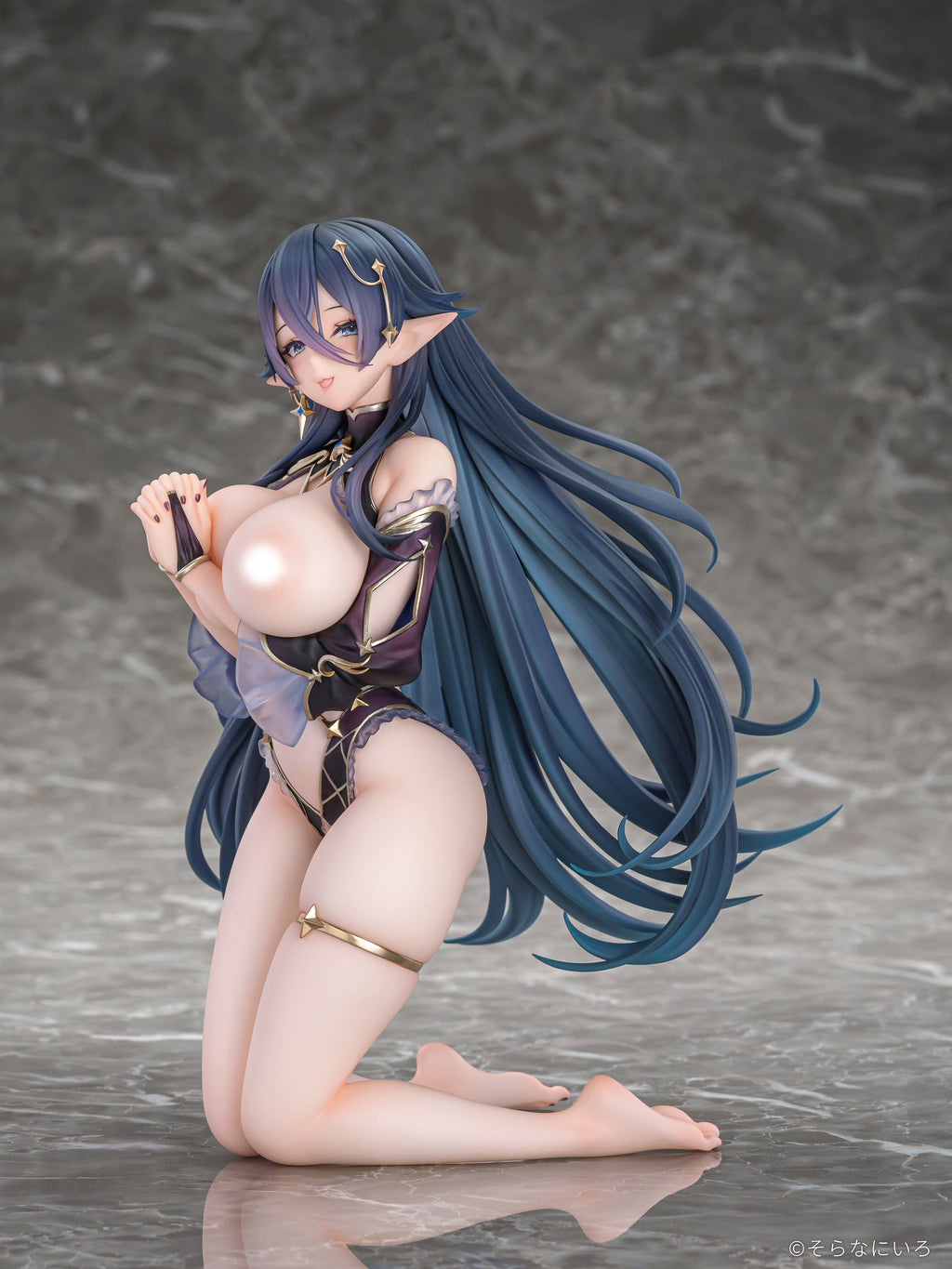 Astrastar the Saint Praying to the Stars illustration by Sora Nani Iro 1/6 Scale Figure